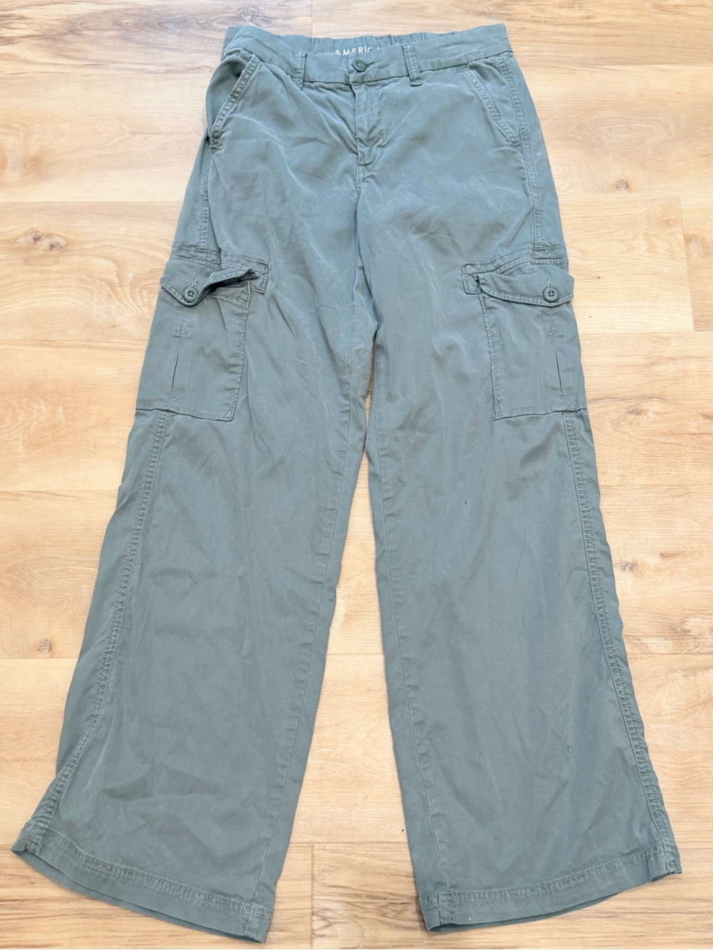 Women’s Olive Green Cargo Pants - American Eagle Outfitters